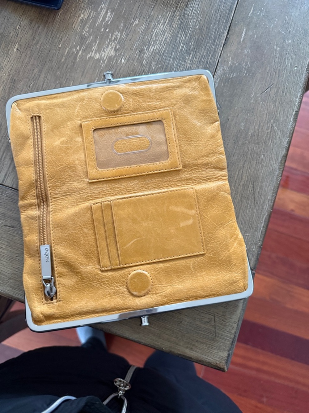 Hobo Clutch Waller - Picture 3 of 6